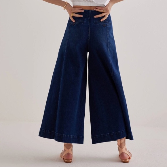 Anthropologie Maeve Blue Flare wide legged cropped ankle jeans size 27. - Picture 3 of 9